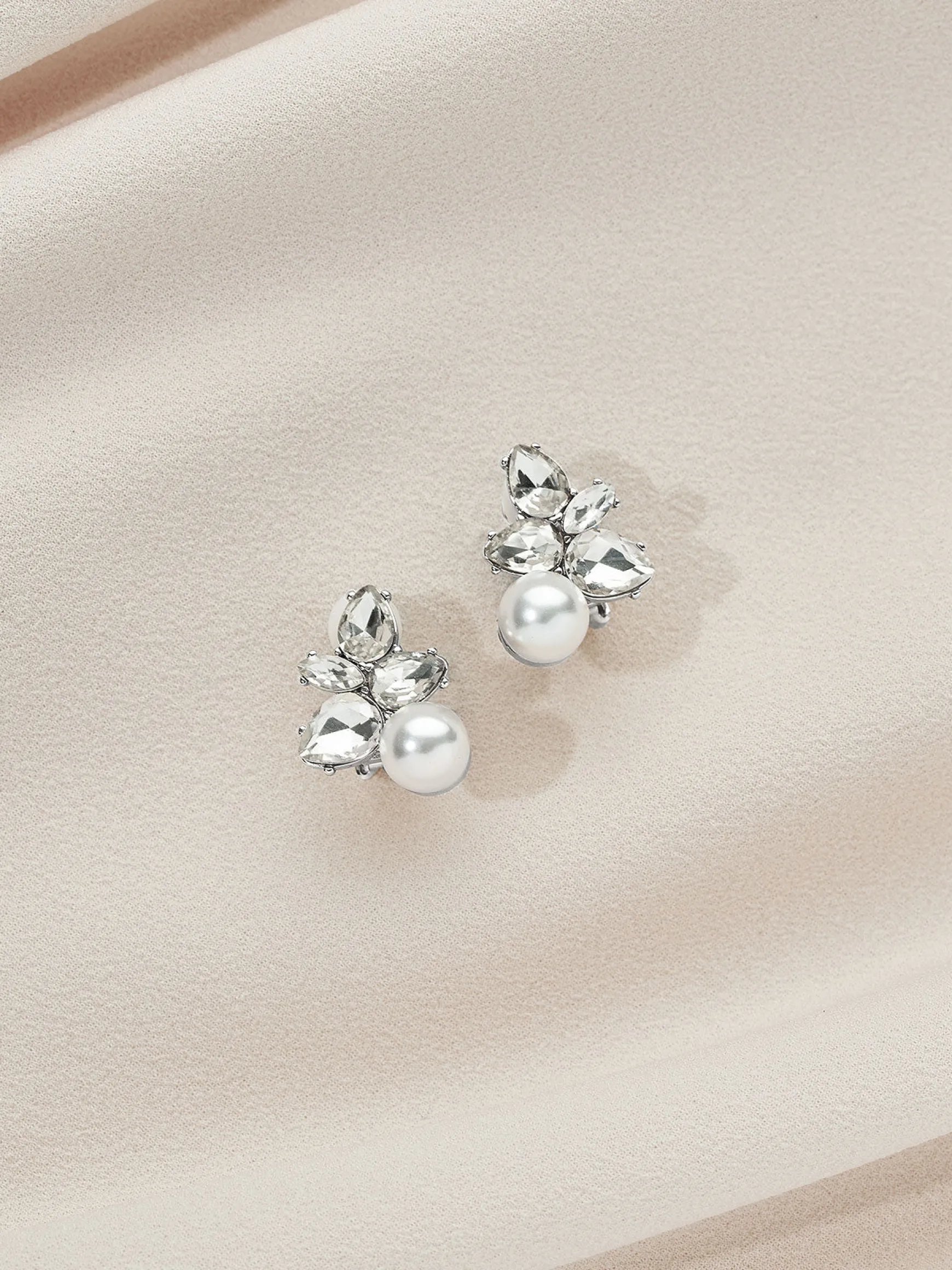 Remi Studs (Clip-Ons)