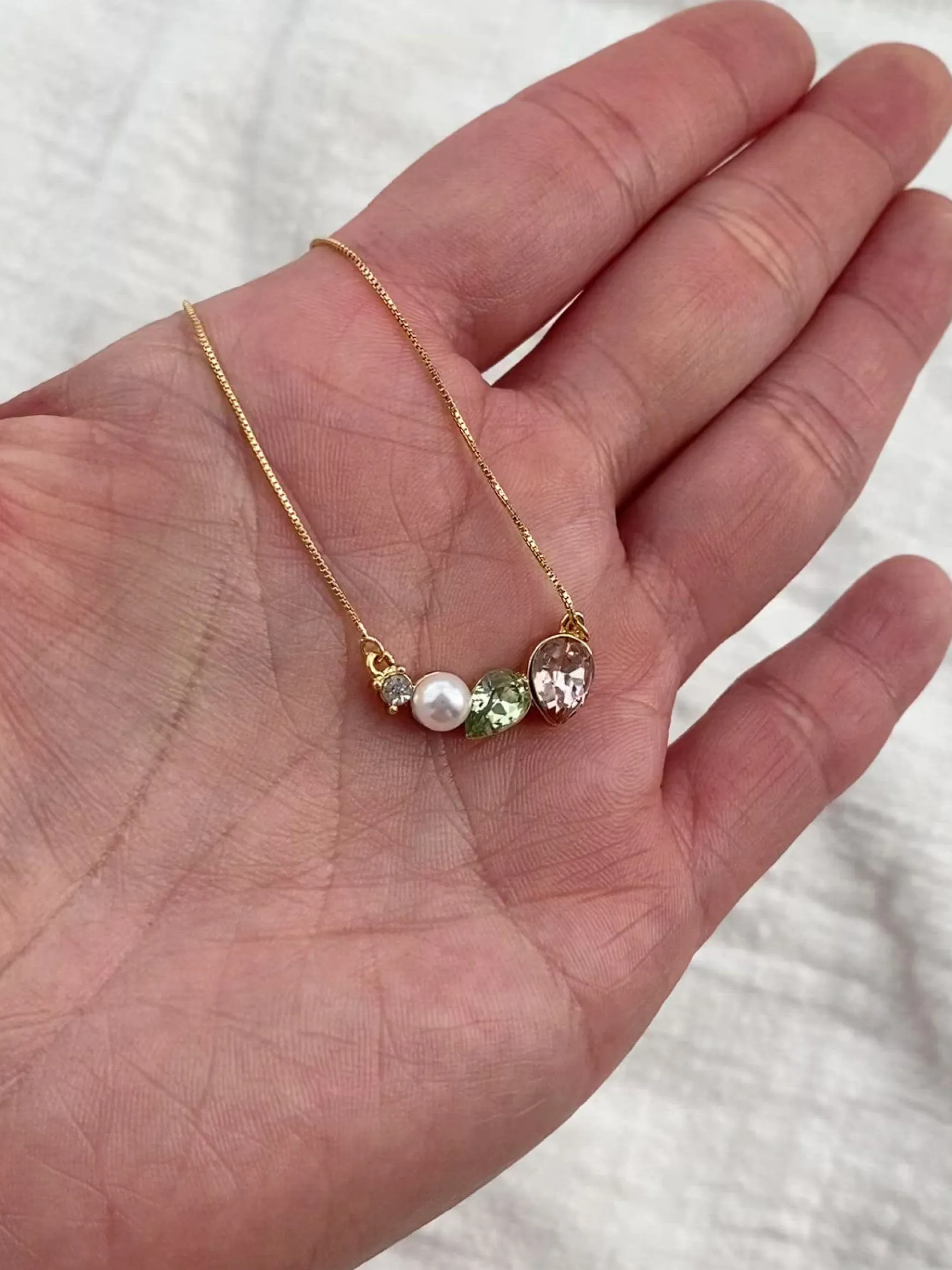Teri Pendant