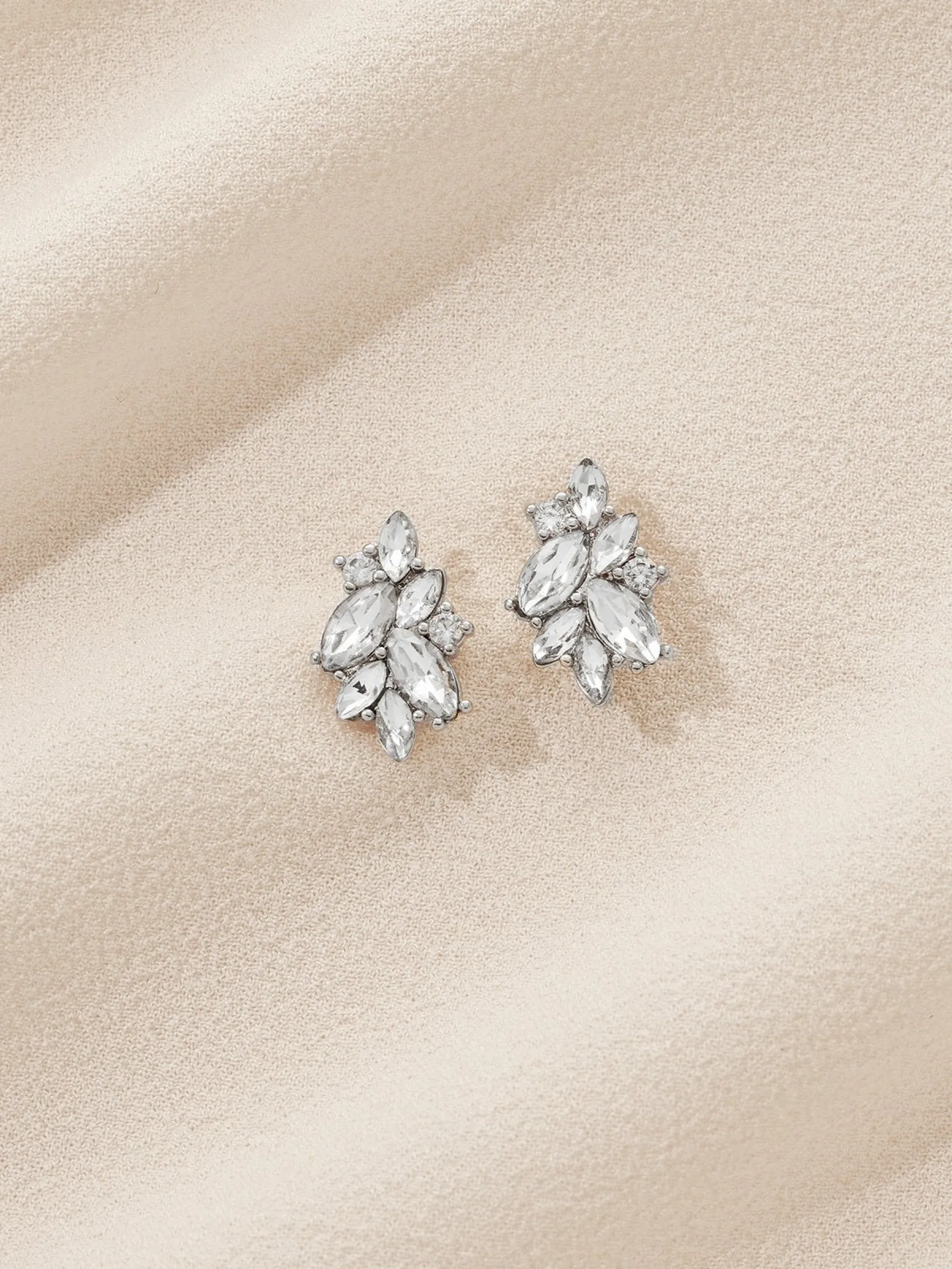 Vimi Stud Earrings
